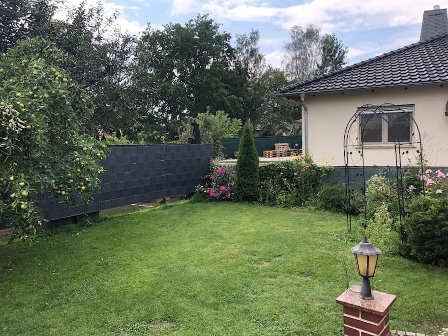 Gemuetlicher Bungalow In Cottbus - Sielow Exterior photo